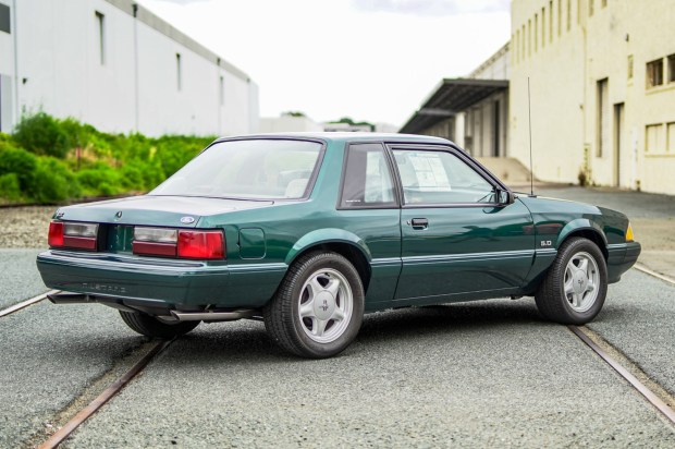140-Mile 1992 Ford Mustang LX 5.0 Notchback 5-Speed