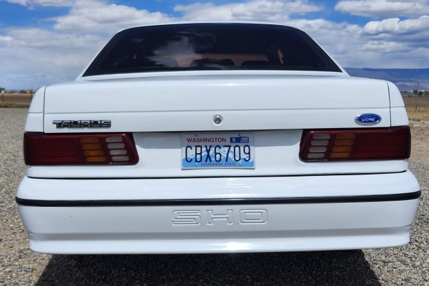 1991 Ford Taurus SHO at No Reserve