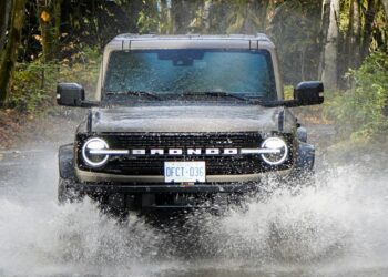 Ford Recalls 180,000 Bronco and Rangers Over Loose Seat Bolts