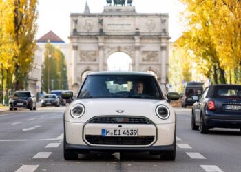 Mini’s Stylish Paul Smith Edition Arrives In America With A Pricey Catch