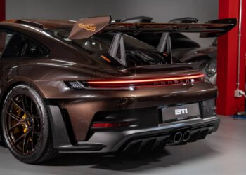 Porsche Turned A 911 GT3 RS Into A Brown Carbon Fiber Masterpiece