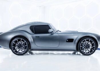 The AC Cobra GT Coupe Is A $320,500 Carbon-Fiber V8 Throwback
