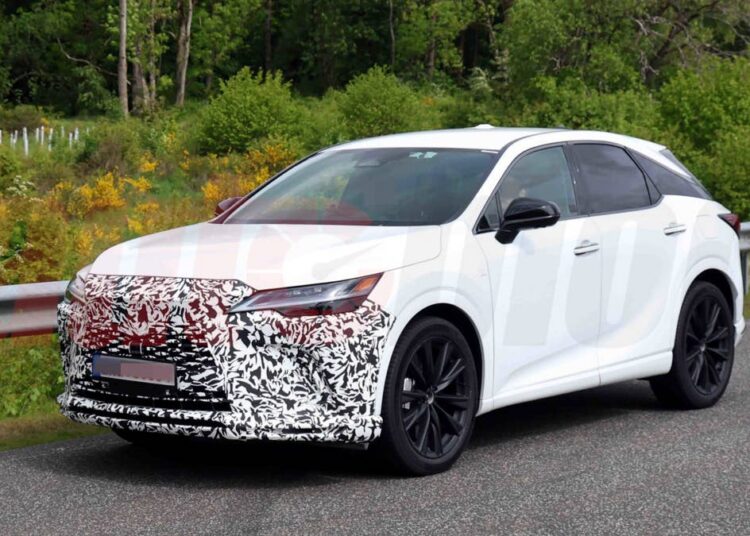 Lexus’ Best-Selling SUV Is Getting More Than A Simple Facelift