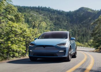 Tesla Axes the Model X—Now It’s the Fastest-Selling Used Car