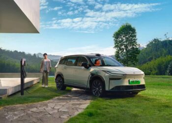 Toyota Has a $15,000 EV That China Can’t Get Enough Of