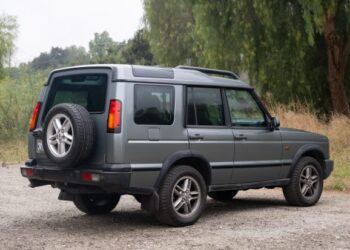 2004 Land Rover Discovery II HSE at No Reserve