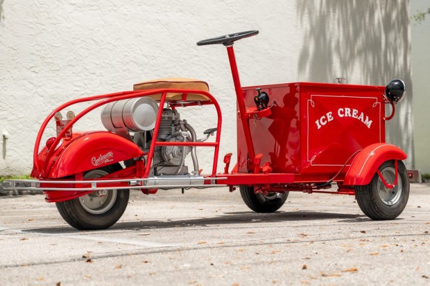 1949 Cushman Package Kar at No Reserve