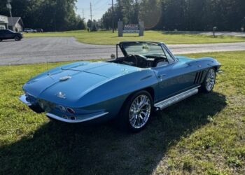 LS3-Powered 1965 Chevrolet Corvette Convertible 6-Speed