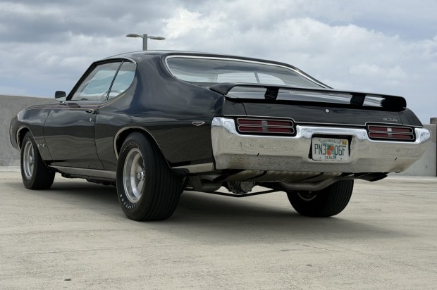 467-Powered 1969 Pontiac GTO Judge Hardtop Coupe Ram Air III 4-Speed