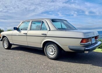 1985 Mercedes-Benz 300D Turbo