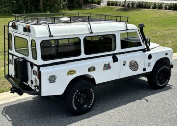 1986 Land Rover Santana 109 Series IV
