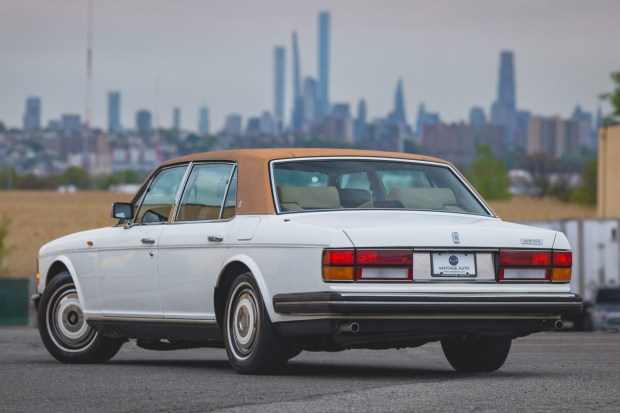 1986 Rolls-Royce Silver Spur at No Reserve