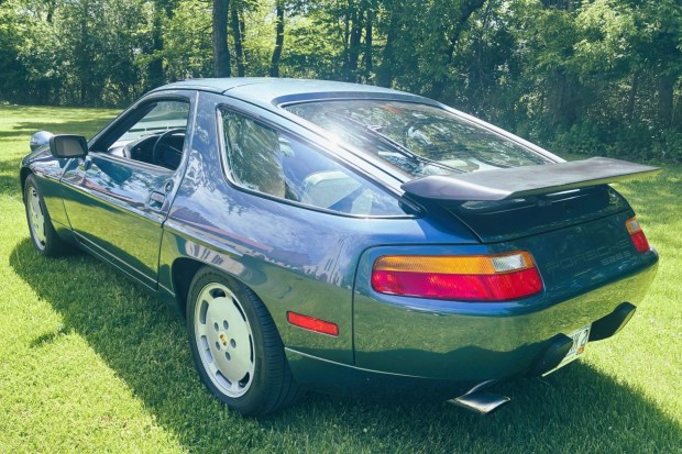 1988 Porsche 928 S4