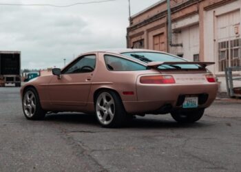 1989 Porsche 928 S4 at No Reserve