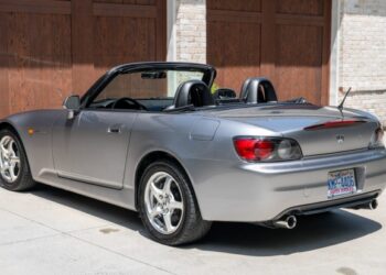 14k-Mile 2000 Honda S2000