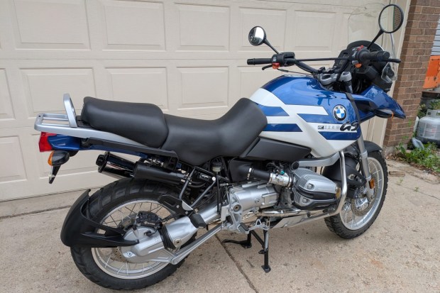 112-Mile 2001 BMW R1150GS at No Reserve