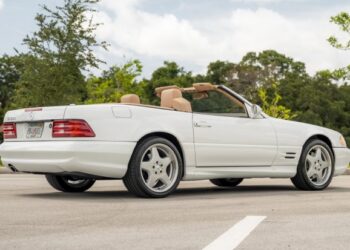 38k-Mile 2001 Mercedes-Benz SL500 at No Reserve
