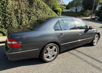 2005 Lexus LS430 Ultra Luxury Package at No Reserve