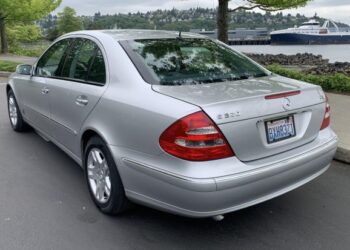 2005 Mercedes-Benz E320 CDI at No Reserve