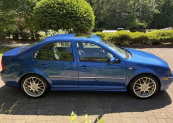 Original-Owner 2005 Volkswagen Jetta GLI 1.8T 6-Speed at No Reserve