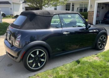 2008 Mini Cooper S Convertible Sidewalk JCW 6-Speed at No Reserve