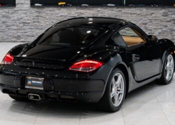 17k-Mile 2009 Porsche Cayman 6-Speed