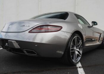 19k-Mile 2011 Mercedes-Benz SLS AMG