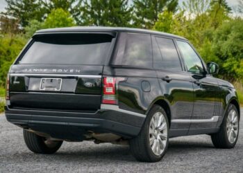 21k-Mile 2014 Land Rover Range Rover Supercharged at No Reserve
