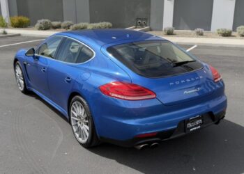2015 Porsche Panamera S E-Hybrid