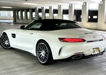 8k-Mile 2018 Mercedes-Benz AMG GT C Roadster