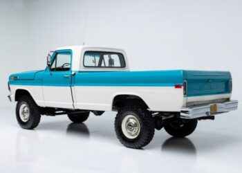 390-Powered 1969 Ford F-250 Custom Highboy 4×4 4-Speed at No Reserve