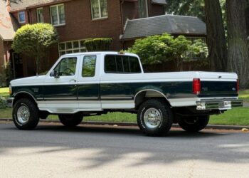 34k-Mile 1997 Ford F-250 HD XLT SuperCab Power Stroke 4×4