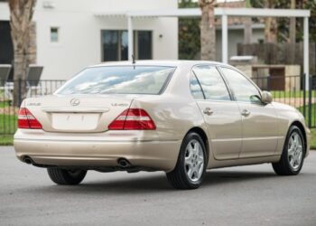 39k-Mile 2005 Lexus LS430 at No Reserve