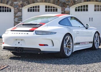 291-Mile 2016 Porsche 911 R