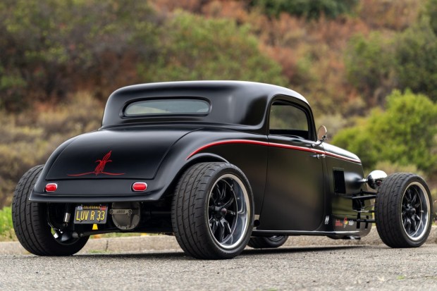 Coyote-Powered Factory Five Racing ’33 Hot Rod 6-Speed