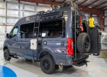2023 Thor Motor Coach Sanctuary 19L 4×4