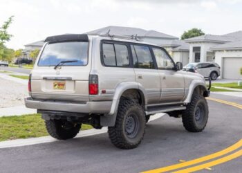 1997 Lexus LX450 at No Reserve