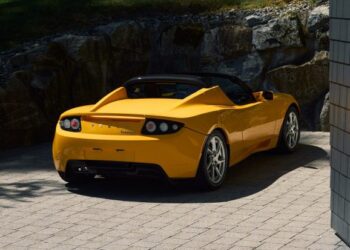 10k-Mile 2010 Tesla Roadster Sport 2.5