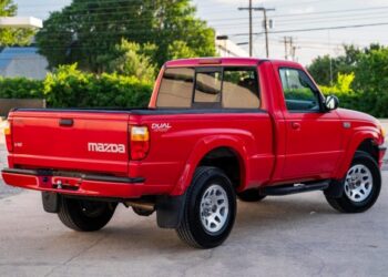 2002 Mazda B3000 Dual Sport V6