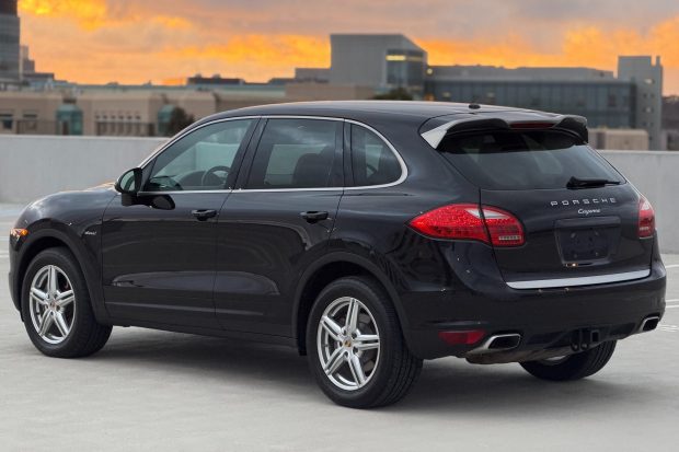2014 Porsche Cayenne Diesel Platinum Edition