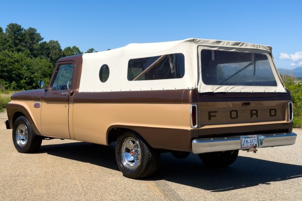 1965 Ford F-100 Custom Styleside 3-Speed