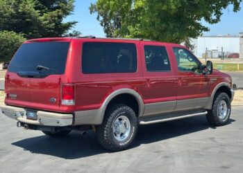 2001 Ford Excursion Limited V10 4×4 at No Reserve