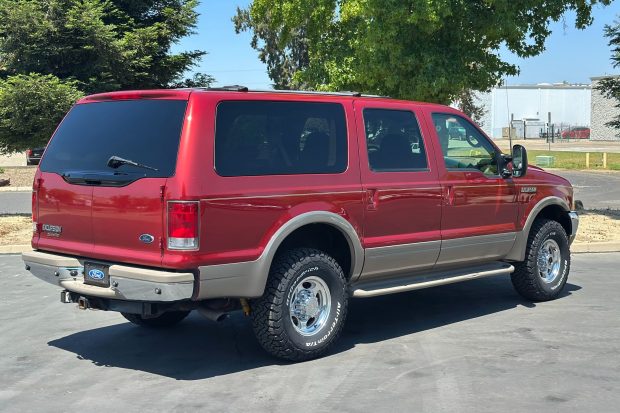 2001 Ford Excursion Limited V10 4×4 at No Reserve