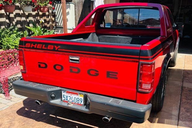 1989 Dodge Shelby Dakota