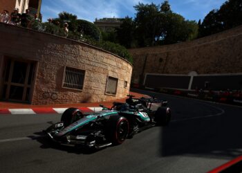 Mercedes on course to be first F1 team to hit big revenue milestone