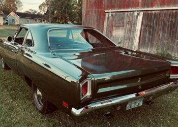 1969 Plymouth Road Runner Coupe Hemi