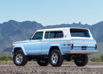 Viper-Powered 1979 Jeep Cherokee Chief 6-Speed by Vigilante