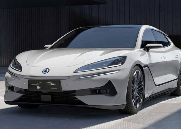 BYD’s 5-Minute Flash Chargers Could Make Tesla Look Slow And Expensive