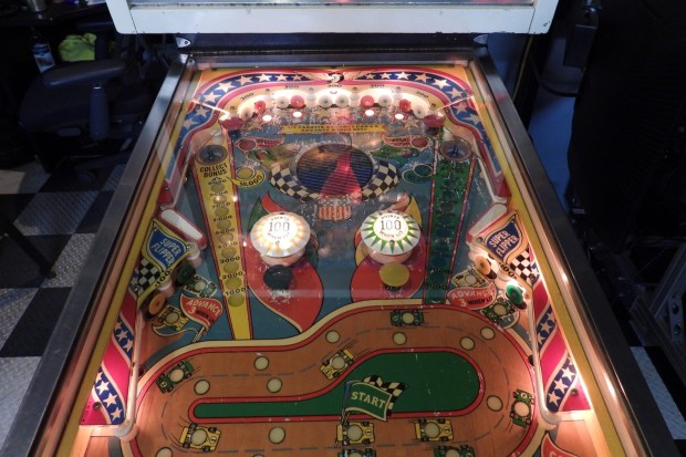 Bally Twin Win Pinball Machine at No Reserve