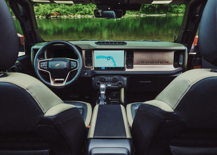 2027 Ford Bronco Filson: A Raptor-Engined Off-Roader for Preppy Outdoorsmen